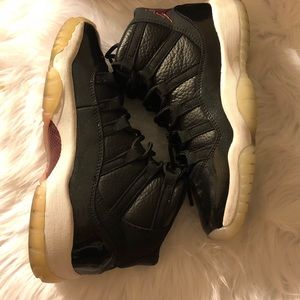 Jordan 11s